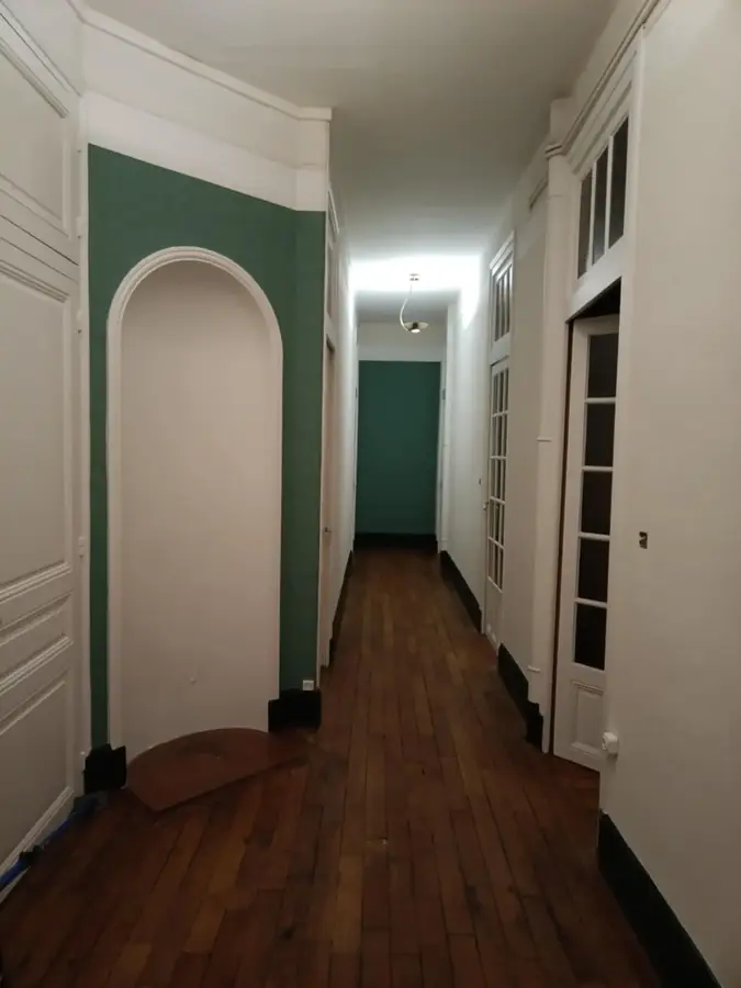 Apr&egrave;s travaux &mdash; chambre r&eacute;nov&eacute;e &agrave; Louhans