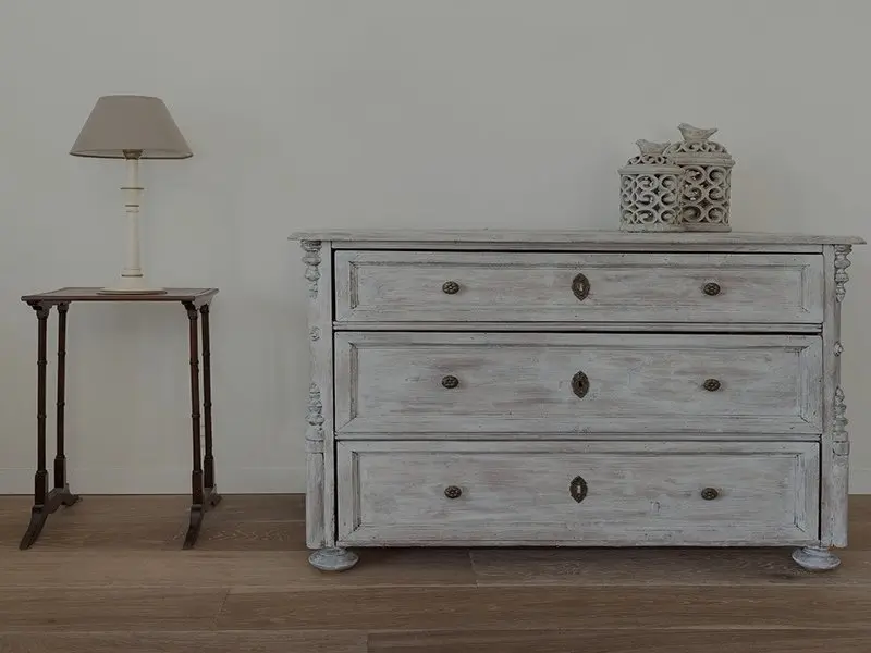 Customisation et relooking mobilier Louhans — BATIMM RENOV